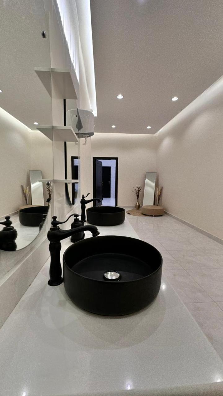 منتجعات رغيد الفندقية الزهرة Holiday home Ha'il